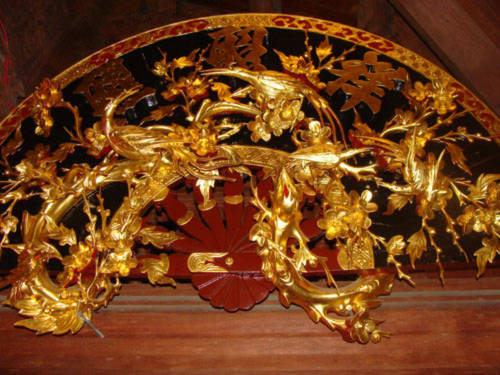 Choáng với ngôi nhà thờ dát vàng ròng ở Hải Dương