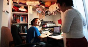 Học sinh Trung Quốc chi tiền nuôi mộng du học Mỹ