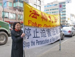 Lãnh sự quán Trung Quốc: Không gia hạn hộ chiếu nếu biểu tình