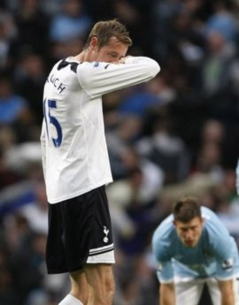 Crouch và các đồng đội ở Tottenham đã hụt hơi trong giai đoạn gần đây.