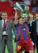 Messi lập kỷ lục mới về số danh hiệu