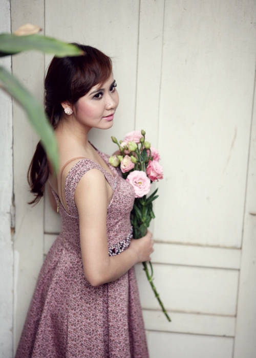 Ngắm vẻ đẹp tròn đầy của Huyền Lizzie