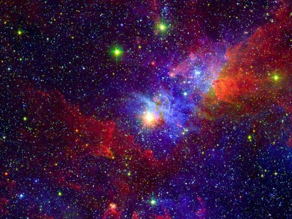 Ngôi sao lớn Eta Carinae được bao quanh bởi khí và bụi trong chòm saoCarina. Các nhà thiên văn tin rằng ngôi sao này đang ở gần cuối cuộc đời của nó và có thể dễ dàng quan sát được nếu nó nổ.