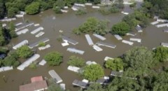 Nước lụt đe dọa nhiều bang của Mỹ