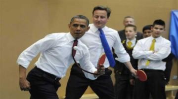 Obama chơi bóng bàn cùng Thủ tướng Anh