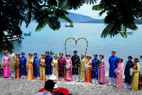 Đám cưới tập thể dưới lòng đại dương