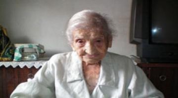 Cụ bà già nhất thế giới qua đời ở tuổi 114