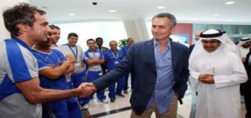 Mourinho từ chối đại gia dầu mỏ để ở lại Real