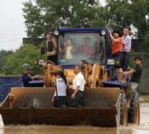 Mưa lớn tại Trung Quốc, 35 người chết