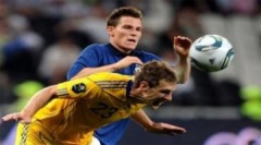 Pháp đè bẹp tuyển đồng chủ nhà Euro 2012