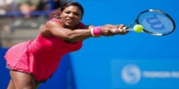 Serena Williams chiến thắng trong ngày trở lại