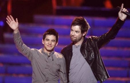 David Archuleta và David Cook tại American Idol năm 2008.