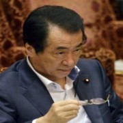 Thủ tướng Nhật trước sức ép từ chức