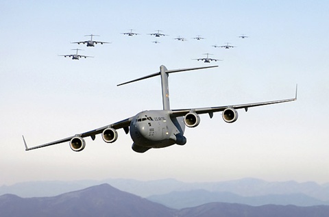 10 máy bay quân sự đắt nhất của Mỹ - Tin180.com (Ảnh 8)