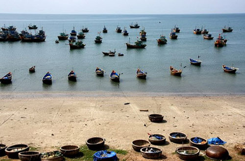 Vẻ đẹp bao la của biển miền Trung, Du lịch, du lich Mien trung, ve dep mien trung, bai bien nhat le, bien cua tung