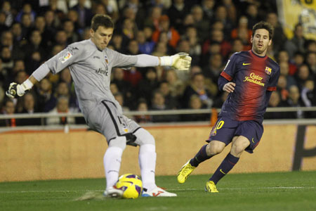 Không thực sự bùng nổ nhưng siêu sao Lionel Messi vẫn biết cách để lại những dấu ấn của riêng mình.