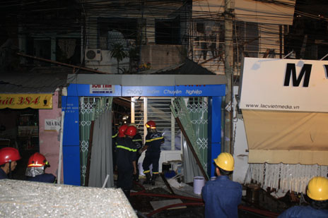 Vụ nổ kinh hoàng xảy ra trong khu dân cư