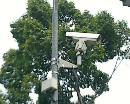 Những chiếc camera này sẽ ghi lại chi tiết từng vi phạm và chủ xe sẽ bị phạt nguội