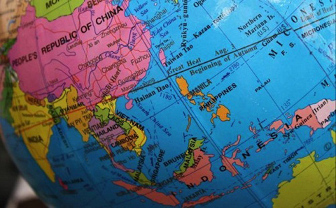 Quả địa cầu dùng trong giáo dục ở Philippines do Trung Quốc sản xuất có in