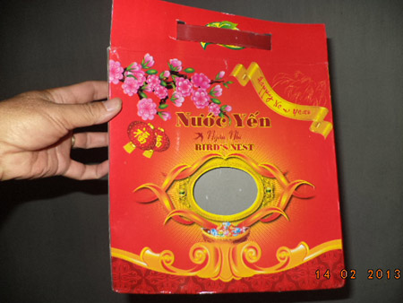 Phát hiện lon nước yến lạ biết... ’lột xác