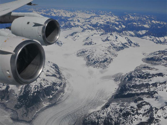 Sông băng British Columbia (Canada) chụp từ máy bay. (Ảnh: Reuters)