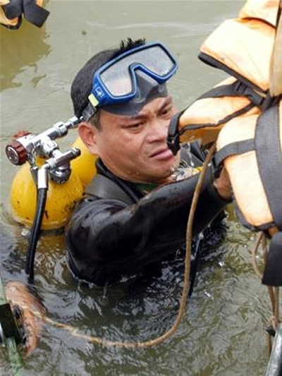 Lên bờ, hoàn thành một buổi tập.