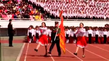 Đội Nghi thức đội trong buổi lễ mít tinh của hơn 18 ngàn trẻ em Triều Tiên
