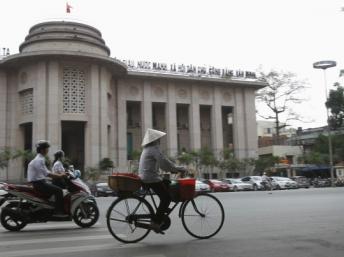 Ngân hàng Nhà nước Việt Nam. REUTERS/Kham