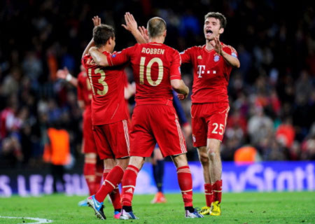 Robben và Mueller lại tỏa sáng trong chiến thắng của Bayern Munich