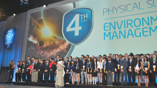Việt Nam đoạt hai giải 4 tại vòng chung kết Intel ISEF 2013