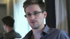 Edward Snowden đã trốn sang Hong Kong từ tháng Năm sau khi rò rỉ tin về hệ thống theo dõi điện tử bí mật của chính phủ Hoa Kỳ.