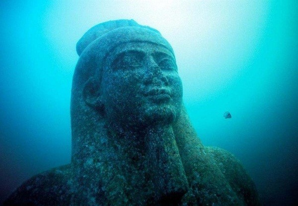 Khám phá thành phố Ai Cập huyền thoại chìm dưới đáy biển 11