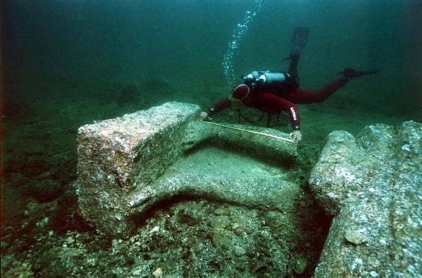 Khám phá thành phố Ai Cập huyền thoại chìm dưới đáy biển 5