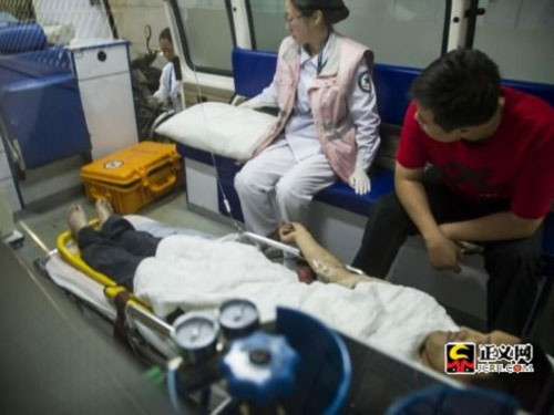 	Ký Trung Tinh, thủ phạm đánh bom tự sát ở sân bay Bắc Kinh được công an bồi thường 10 vạn nhân dân tệ sau khi bị đánh đến tàn phế