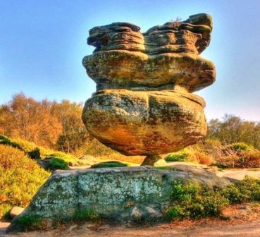 Nhiều người nghi ngờ sự tồn tại của tảng đá Idol Rock 