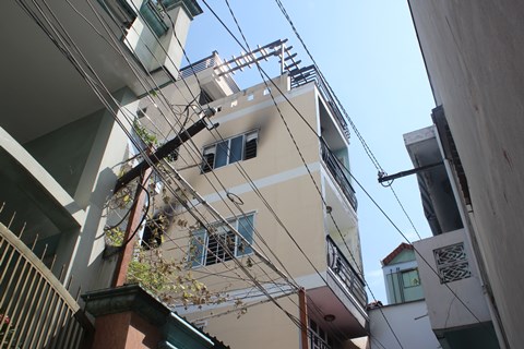 Nữ sinh băng tường lửa cứu 13 người qua lời kể nhân chứng
