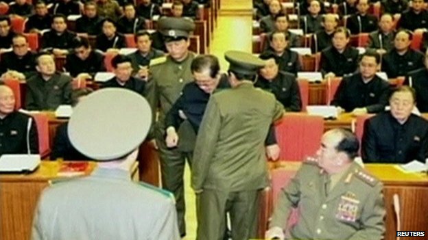 Nhân vật nữ bí ẩn thay thế chú Kim Jong-un là ai?