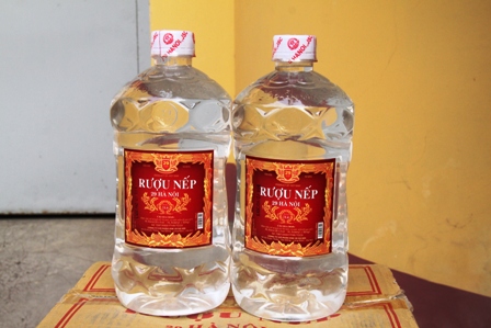 Rượu nếp 29 Hà Nội làm từ cồn đánh bóng véc ni