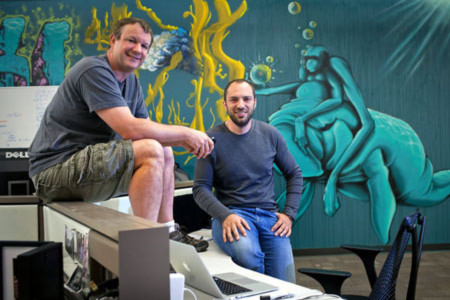 Hai nhà sáng lập Brian Acton (trái) và Jan Koum của WhatsApp.
