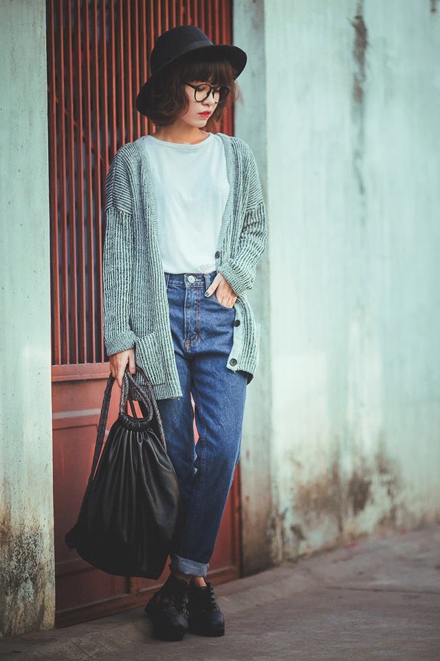 style Gặp cô bạn 9X mix trang phục cực chất với đồ cũ