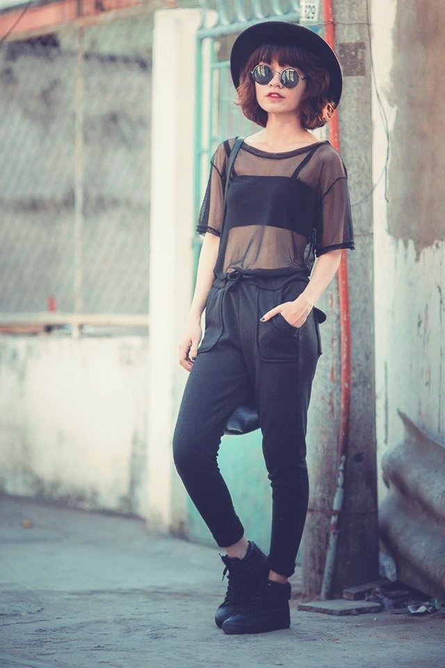 style 5 Gặp cô bạn 9X mix trang phục cực chất với đồ cũ