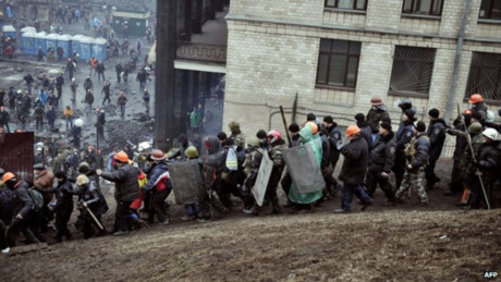 Căng thẳng chính trị tại Ukraine chưa có dấu hiệu lắng dịu.