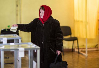 Crimean referendum on joining Russia begins