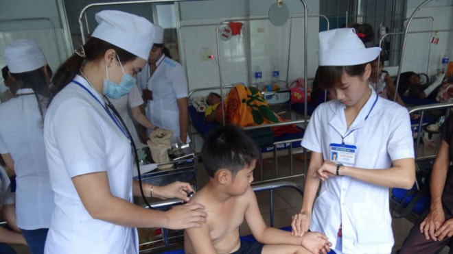 Hùng Anh tại bệnh viện Hùng Anh tại bệnh viện