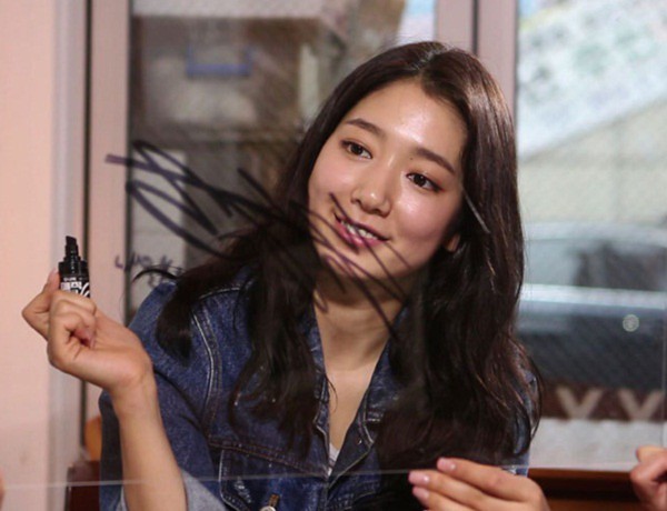 Park Shin Hye đời thường giản dị, trổ tài cắm hoa trên truyền hình 2