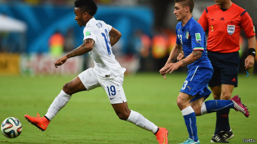 Sterling chơi hiệu quả trong trận gặp Italy