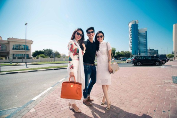 Dàn sao Việt đội nắng dạo chơi thành phố siêu sang Dubai 3 Dàn sao Việt đội nắng dạo chơi thành phố siêu sang Dubai 3