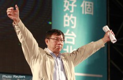 Ông Kha Văn Triết, ứng cử viên độc lập, đã dành chiến thắng trong cuộc bầu cử thị trưởng ở Đài Bắc vào ngày 29/11/2014. Mối quan hệ nồng ấm giữa Đài Loan với Trung Quốc đang được bỏ ngỏ sau khi đảng cầm quyền Đài Bắc thân Bắc Kinh thất bại lớn sau các cuộc bầu cử địa phương. (Ảnh: Internet)