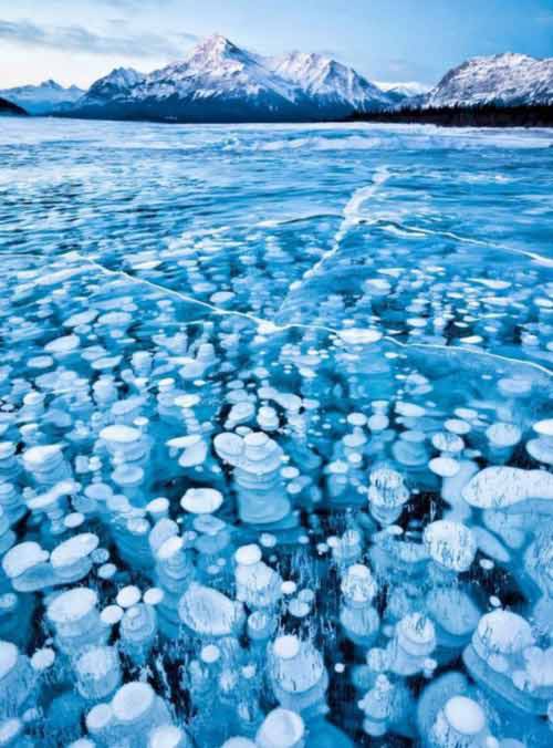 Kỳ vĩ của những hồ nước đóng băng trên thế giới - 7