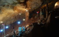 Ảnh chụp “MANOT CAVE EXCAVATION” của đoàn thám hiểm Hang Manot, đăng ký số CC BY-SA 3.0 trên Wikimedia Commons